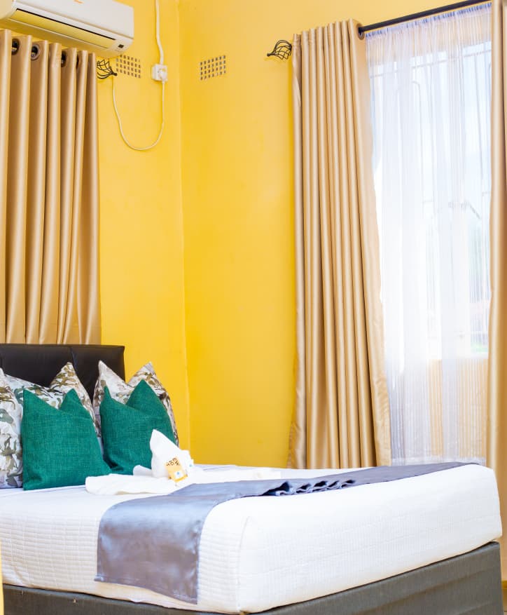 Twin room with air conditioning
